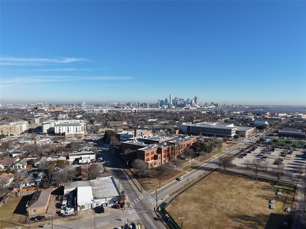 Dallas Land & Loan 02 - Commercial Sale