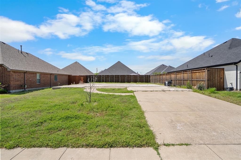 3042 Lakefield Drive