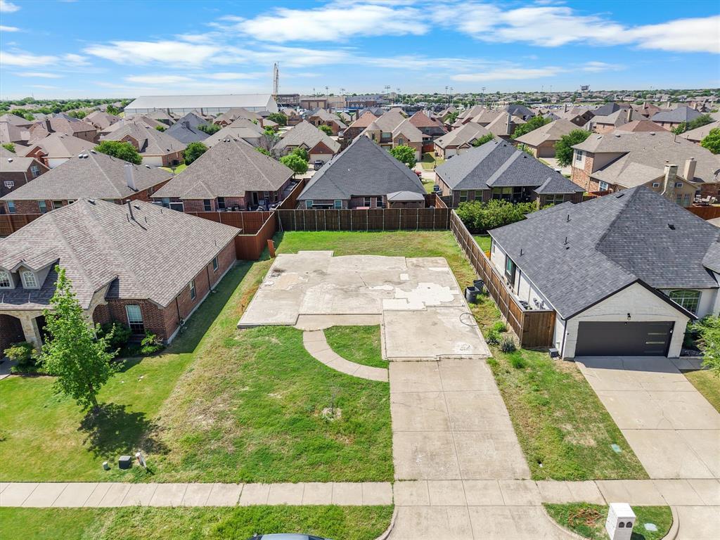 3042 Lakefield Drive