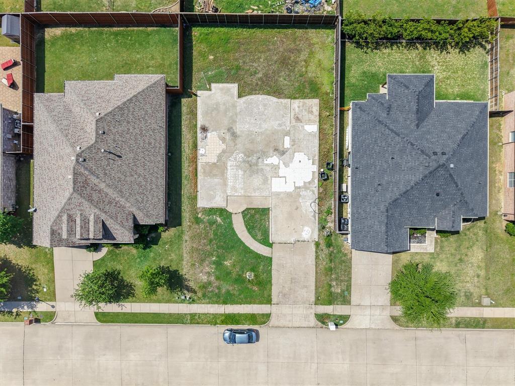 3042 Lakefield Drive