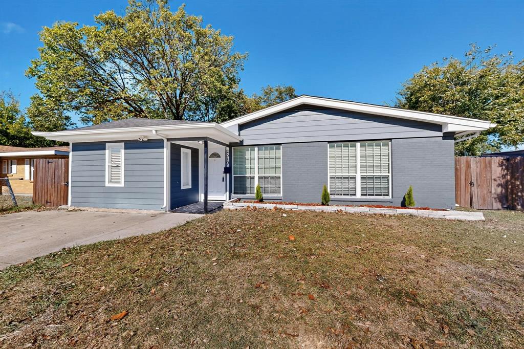 Cloverdale 02 - Residential