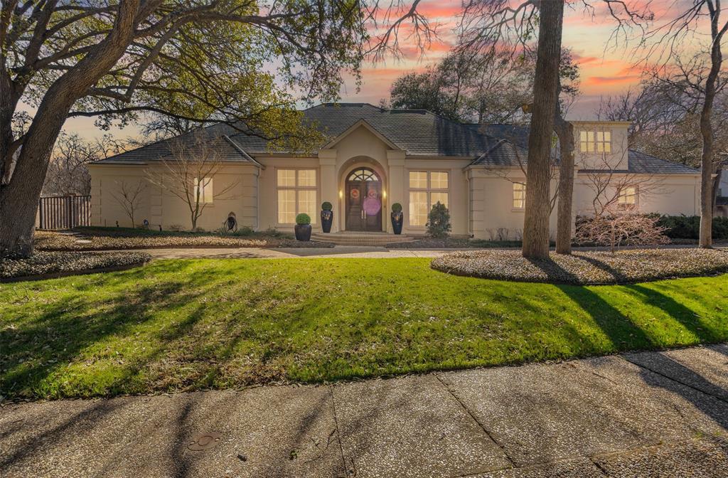 3951 Sarita Park