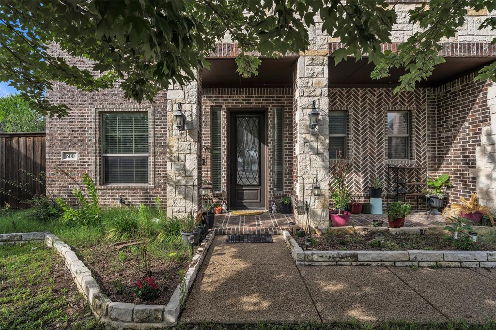 800 Goose Court