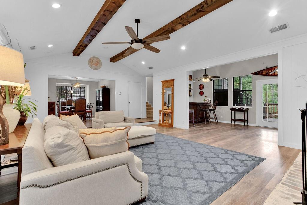 HIDEAWAY LAKE - Residential