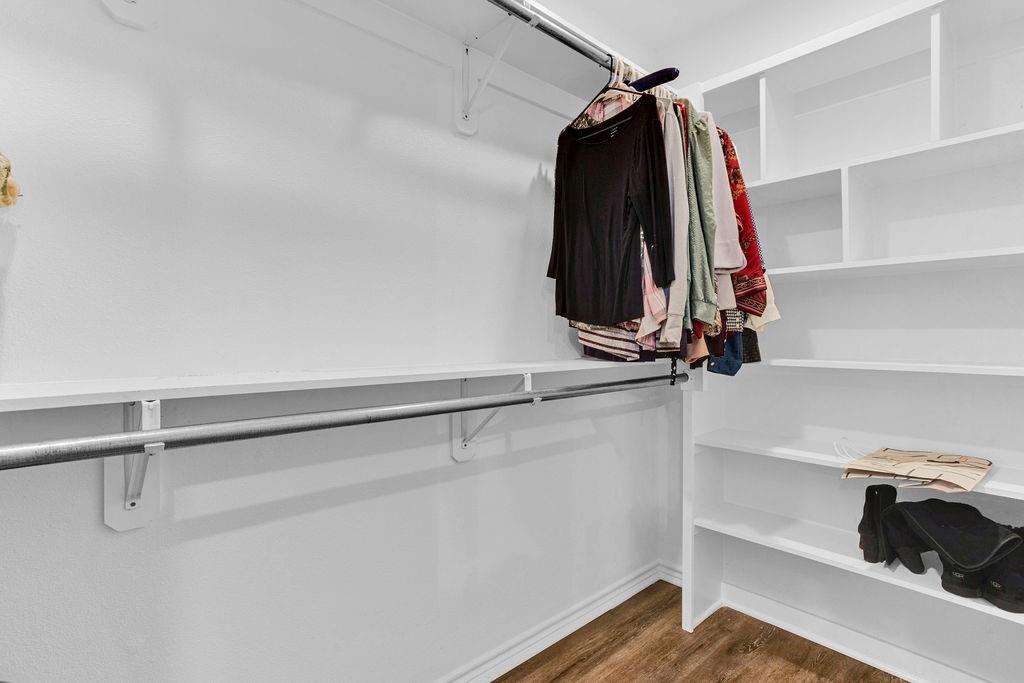 HIDEAWAY LAKE - Residential