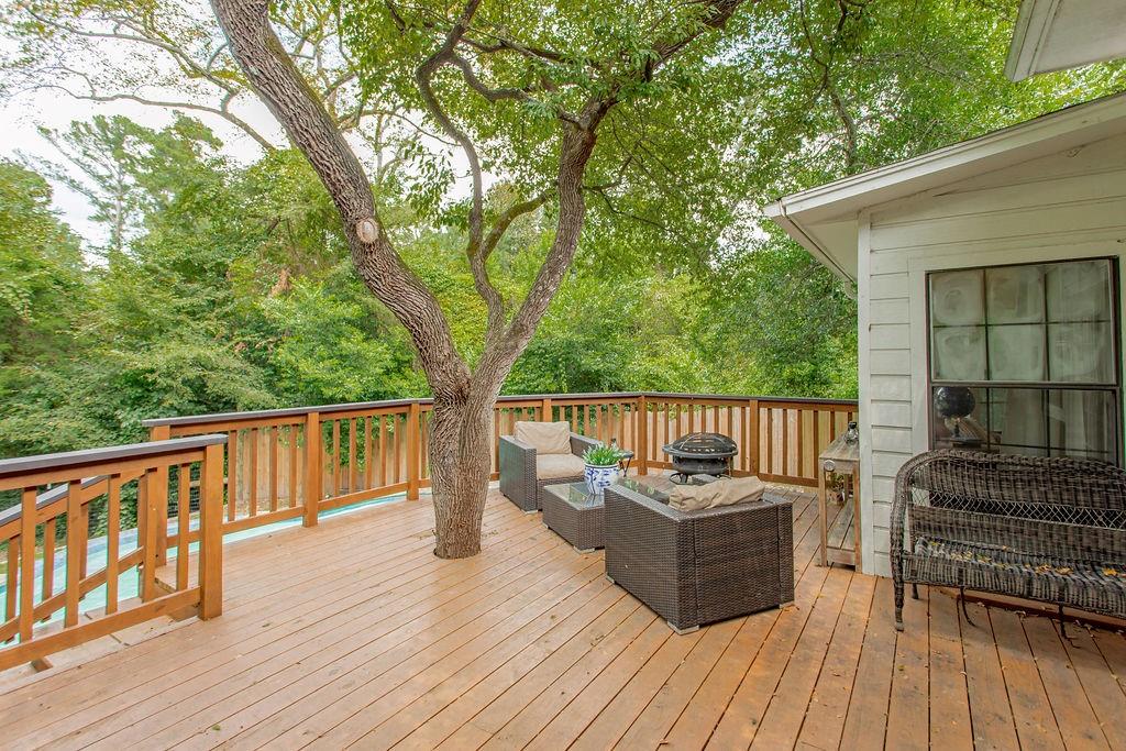 HIDEAWAY LAKE - Residential