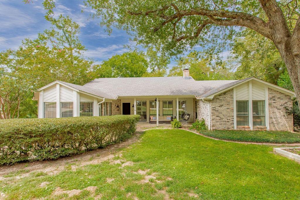 HIDEAWAY LAKE - Residential