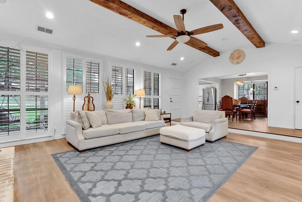 HIDEAWAY LAKE - Residential