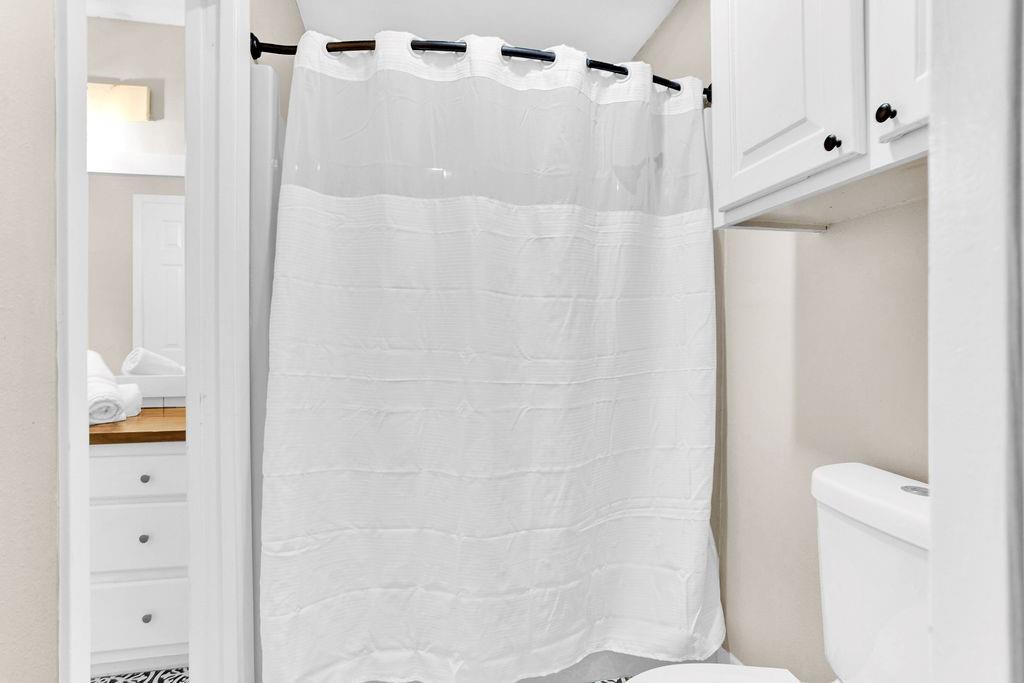 HIDEAWAY LAKE - Residential