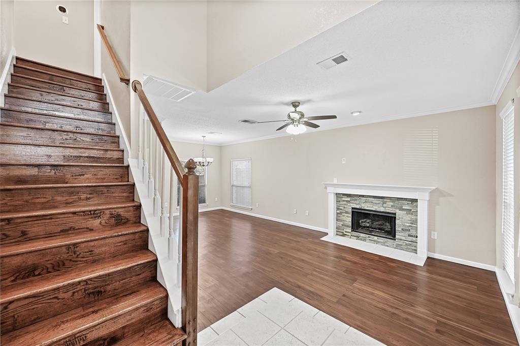 Grapevine, Texas 76051, United States, 3 Bedrooms Bedrooms, ,3 BathroomsBathrooms,Residential,Pending,21552