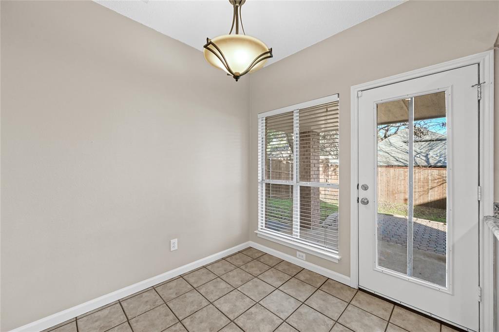 Grapevine, Texas 76051, United States, 3 Bedrooms Bedrooms, ,3 BathroomsBathrooms,Residential,Pending,21552