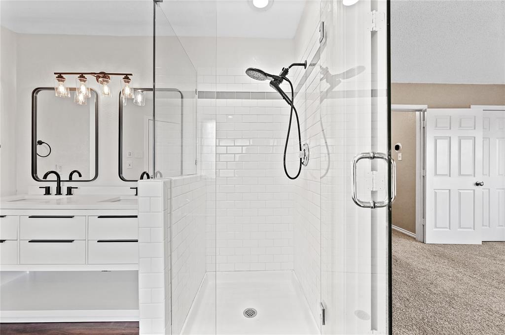 Grapevine, Texas 76051, United States, 3 Bedrooms Bedrooms, ,3 BathroomsBathrooms,Residential,Pending,21552