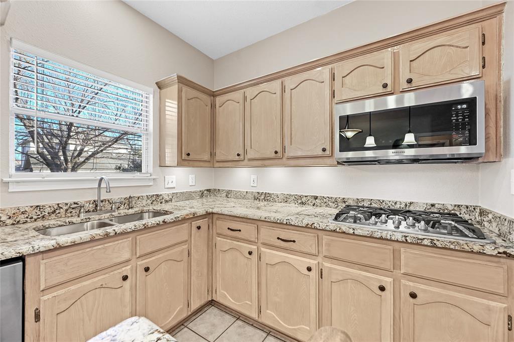 Grapevine, Texas 76051, United States, 3 Bedrooms Bedrooms, ,3 BathroomsBathrooms,Residential,Pending,21552