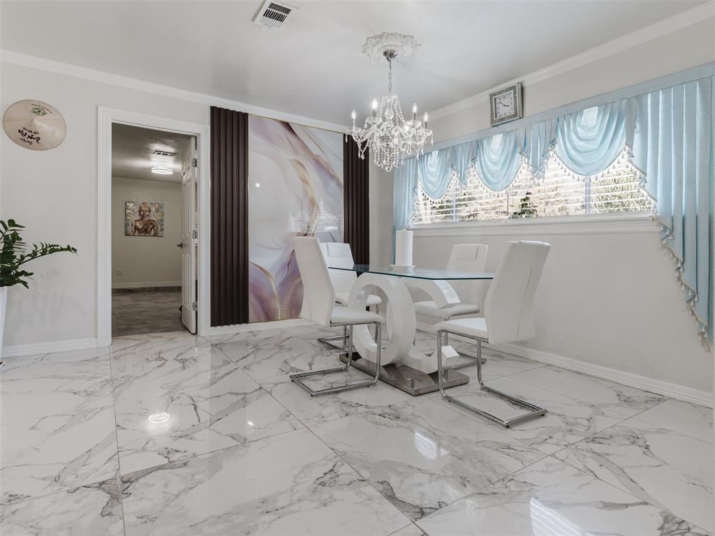 500 Oakwood Drive