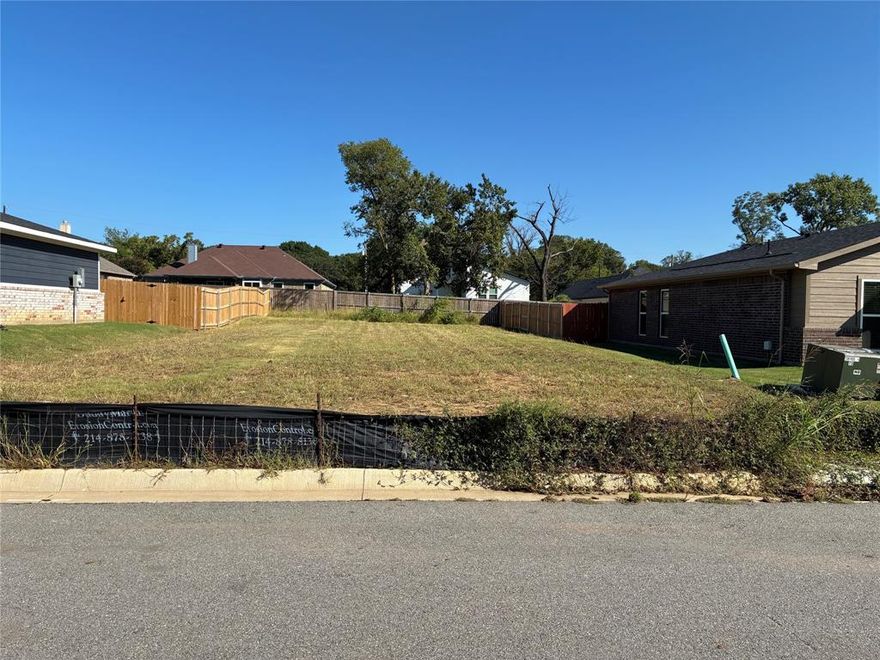 Build your home on a quiet cul-de-sac surrounded by other recently built homes. Your new home is walking distance to the elementary.  Buyer to verify all information.