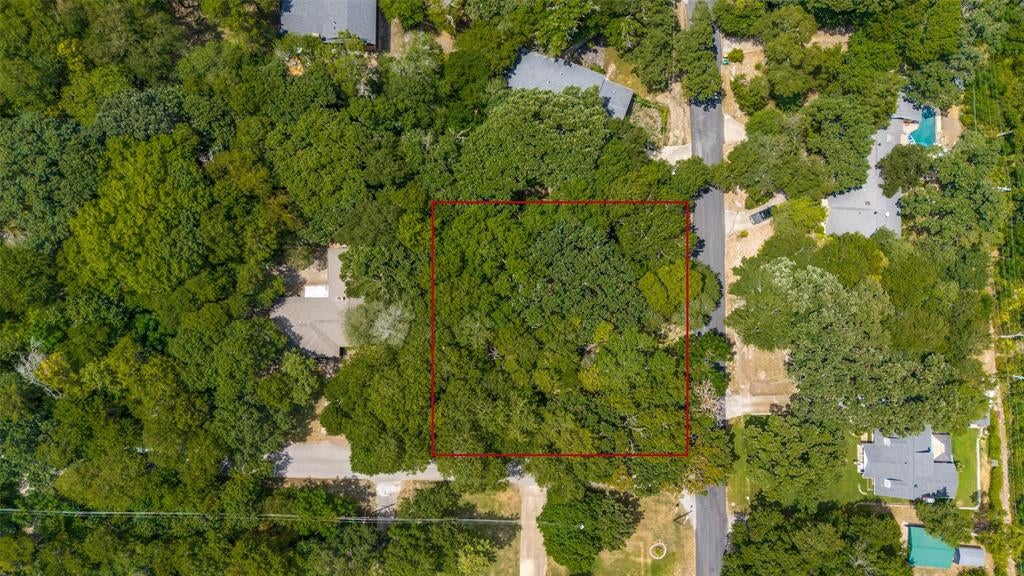 1004 Tanglewood Drive
