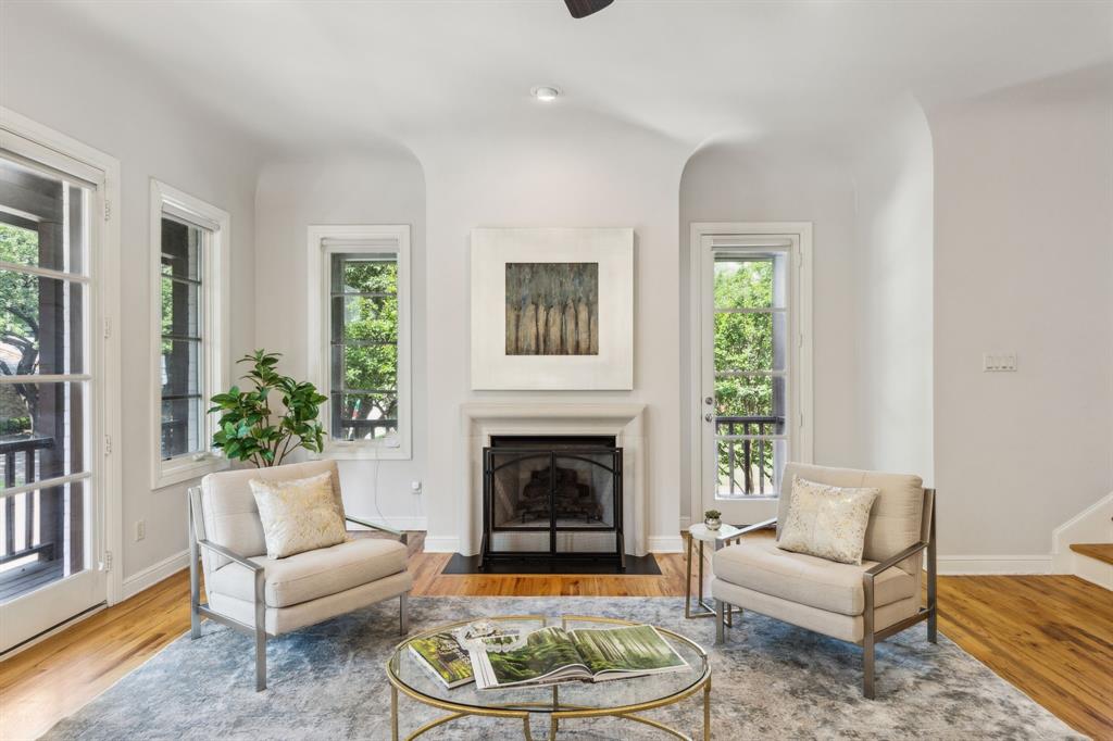 275 Casa Blanca Avenue