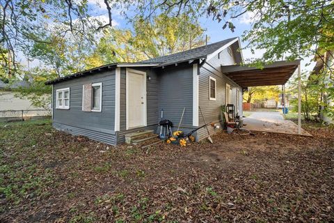 A home in Corsicana