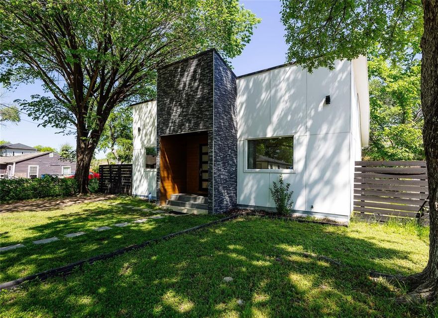 A beautifully updated and fully furnished home—perfect for first-time buyers or savvy investors. Nestled in a rapidly developing neighborhood just 10 minutes from Downtown Dallas, this cozy property has been a successful short-term rental and comes turnkey with all furniture and appliances included. Featuring a modern interior, neutral tones, and stylish lighting, it's ready for you to move in or rent out immediately. The spacious lot offers potential to extend the building, making it a great opportunity to grow with the neighborhood. Close to Trinity Groves, Bishop Arts, and major highways—don’t miss this opportunity to own in one of Dallas’ hottest areas!
Owner financing purchasing option is not available.