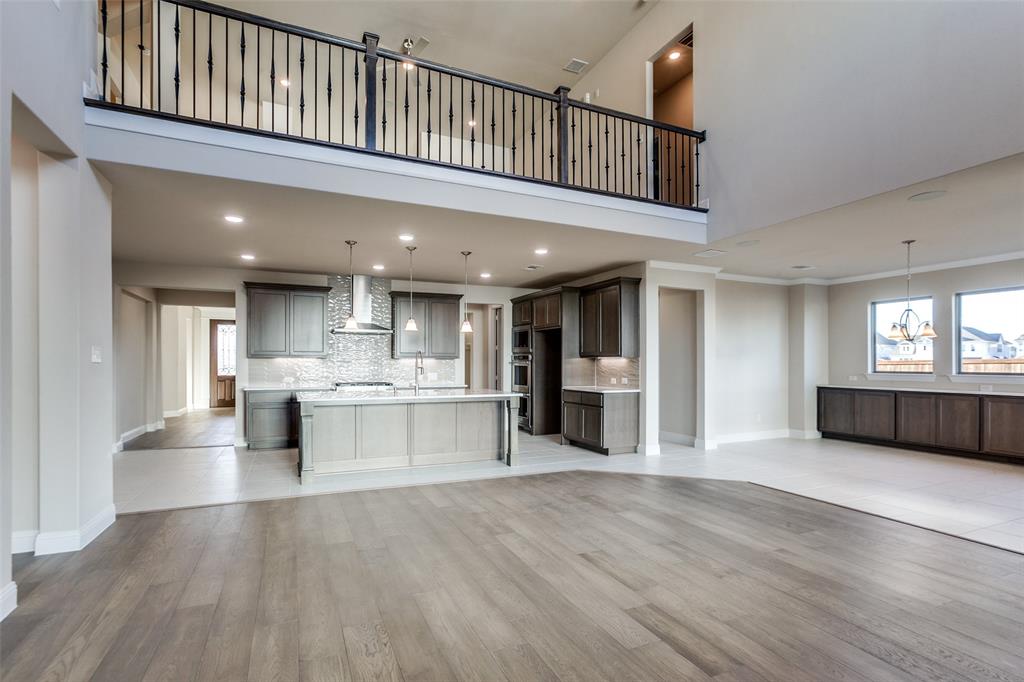 309 Lacey Oak Lane