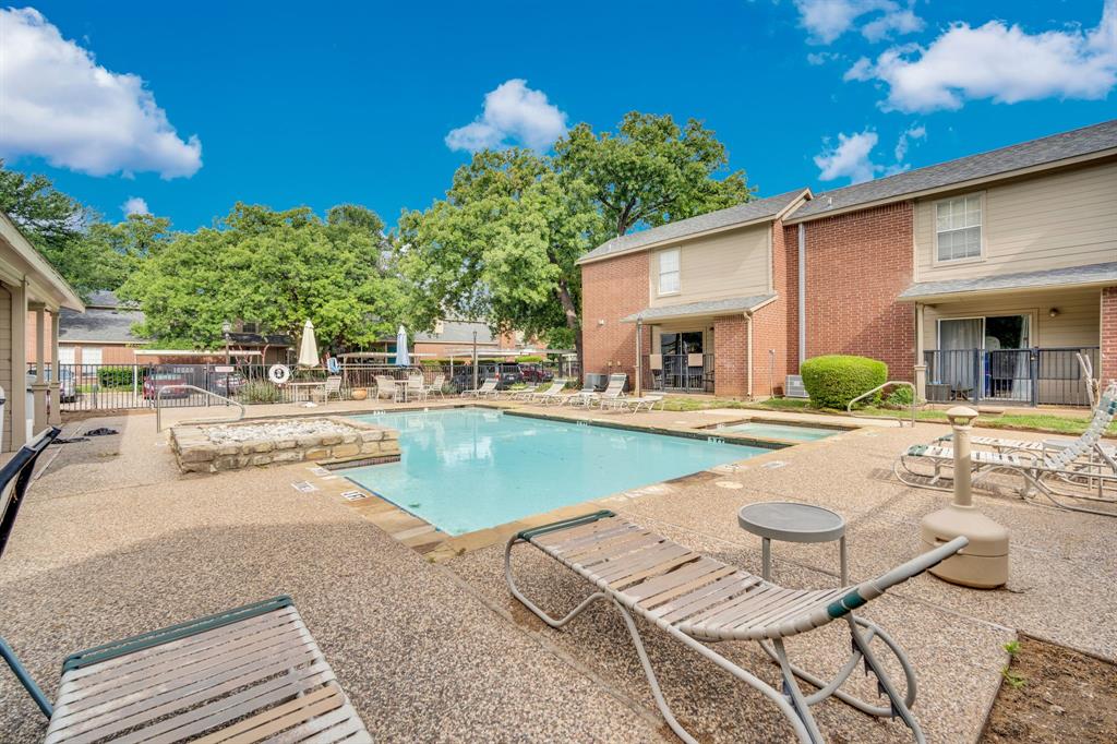 Meadowood Village Add - Residential