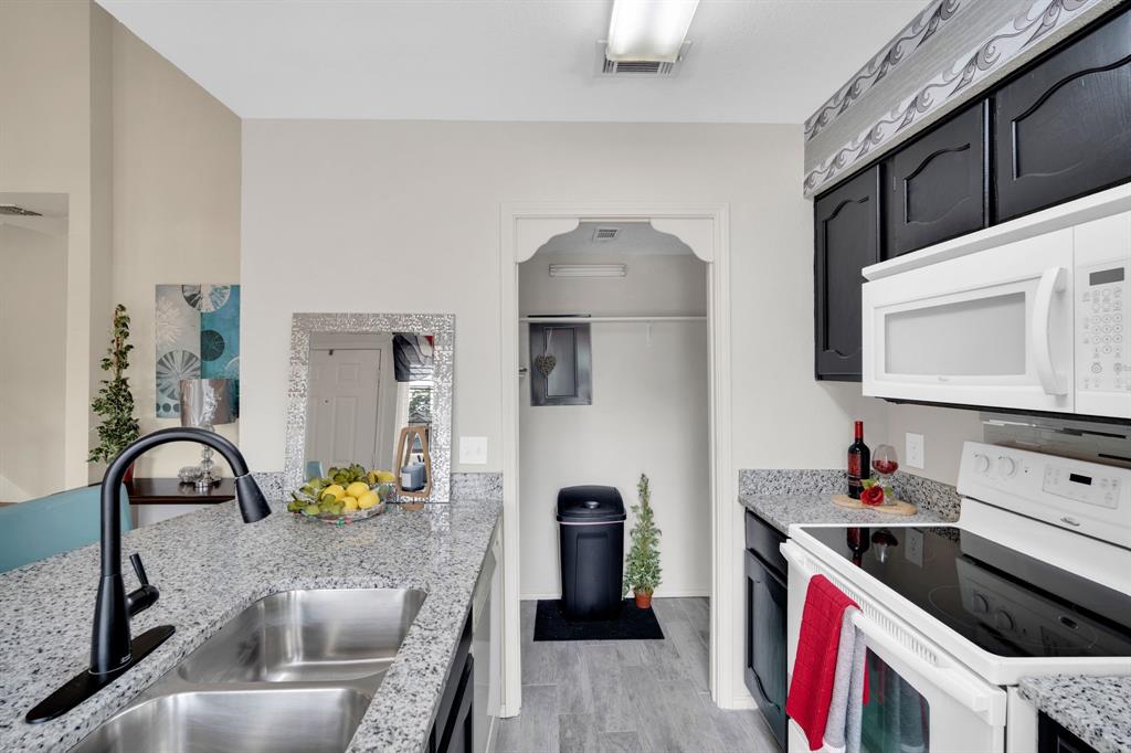Meadowood Village Add - Residential