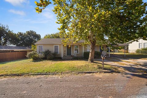 604 E Collins Street Decatur TX 76234