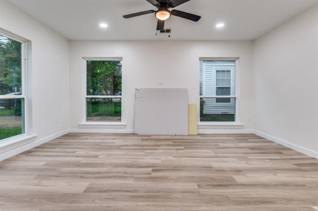 Military Park - Residential