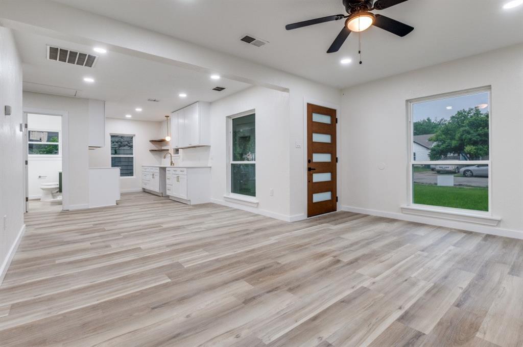 Military Park - Residential