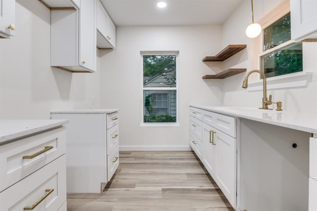 Military Park - Residential
