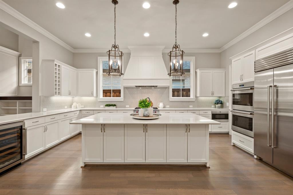 Lawn-Glen Abbey - Residential