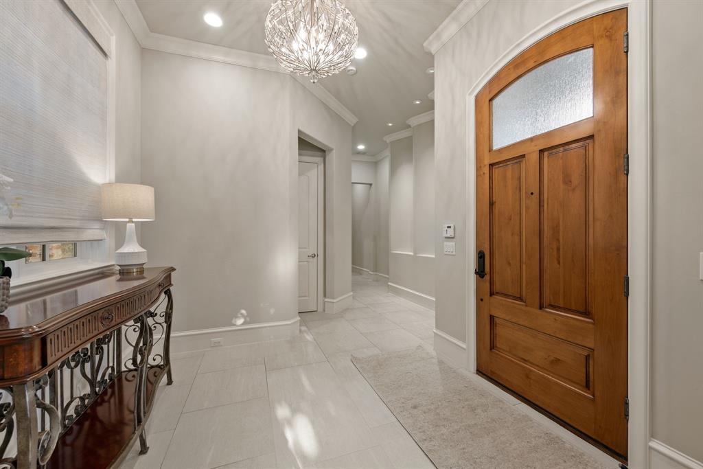 Lawn-Glen Abbey - Residential