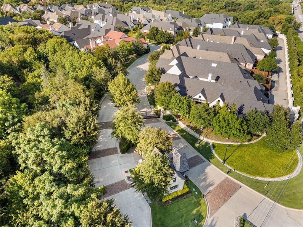 Lawn-Glen Abbey - Residential