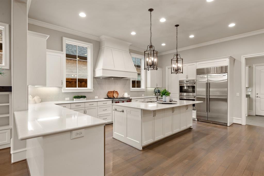 Lawn-Glen Abbey - Residential