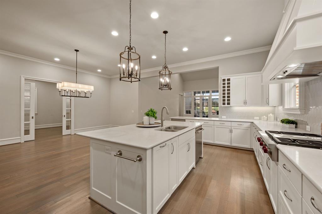 Lawn-Glen Abbey - Residential