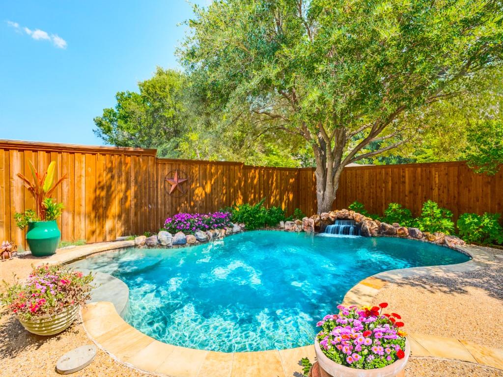 6470 Hunters Parkway