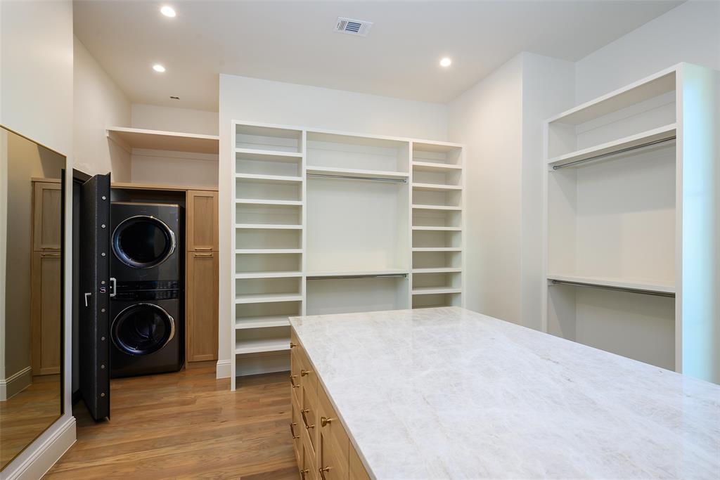 Walnut Hill Park - Residential