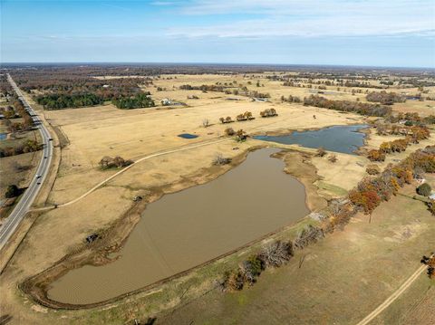 10891 E US Highway 82 Blossom TX 75416