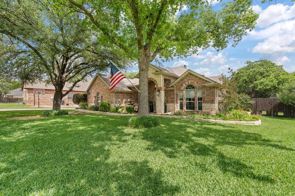 3211 Golden Oaks Circle Circle