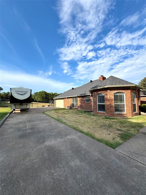 810 Waite Dr.