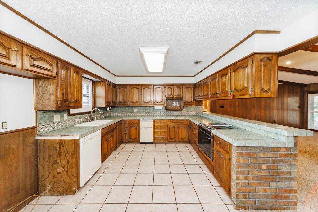 1300 Woodland Trail Drive