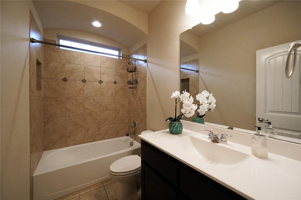 Ryan Meadows Ph I - Residential Lease