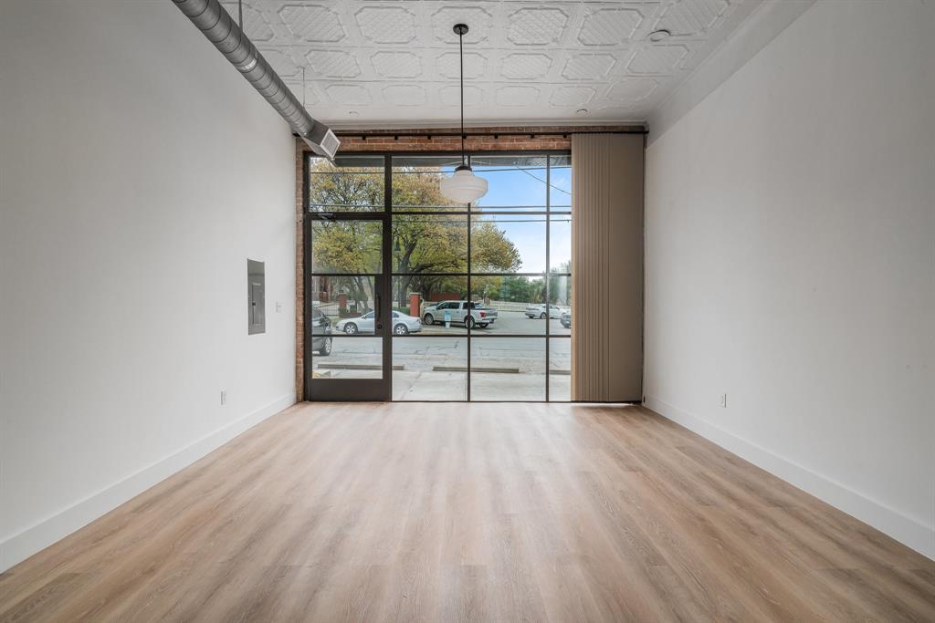 3106 Swiss Avenue 3108