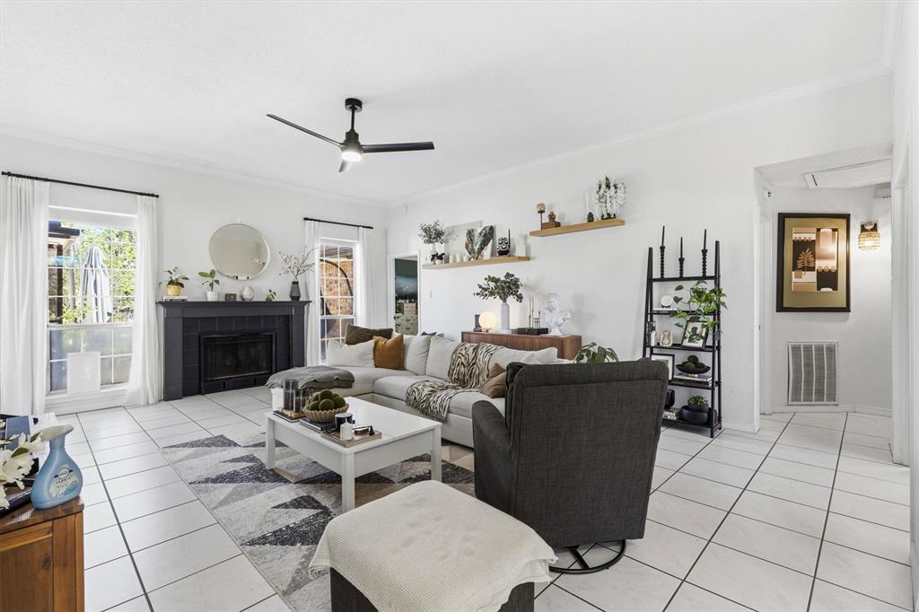 2742 Claremont Drive