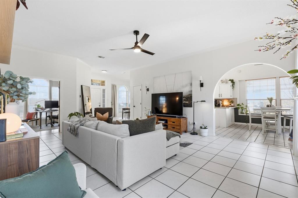 2742 Claremont Drive