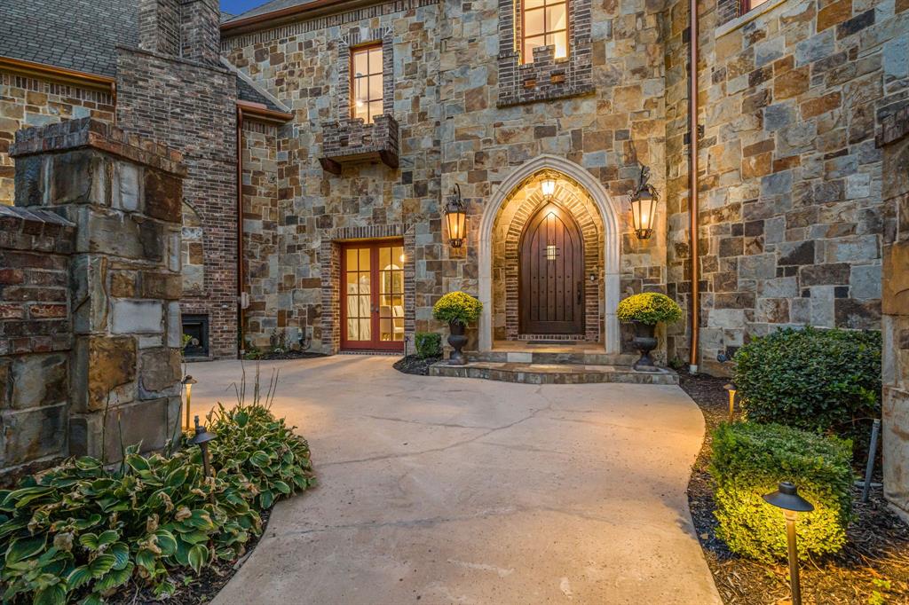 1508 Glenmeade Court