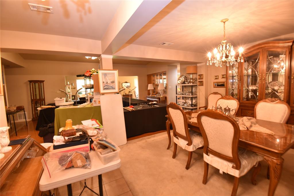 7300 Greenhaven Drive