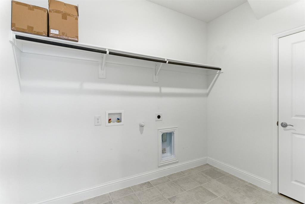 ASHFORD PARK - Residential