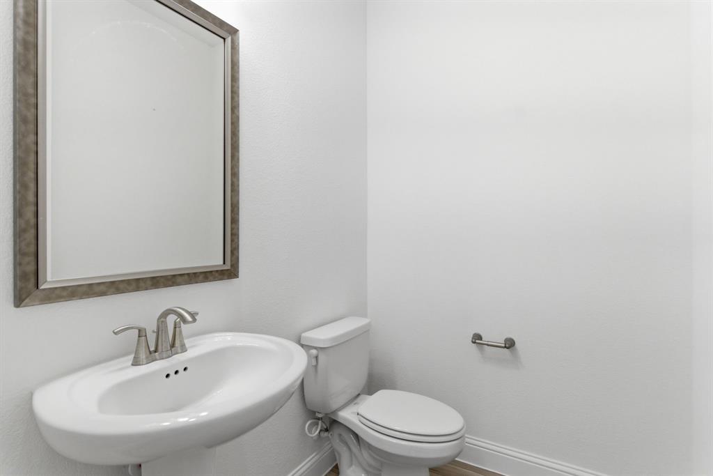 ASHFORD PARK - Residential