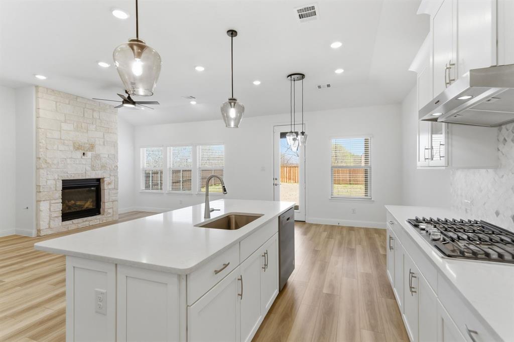 ASHFORD PARK - Residential